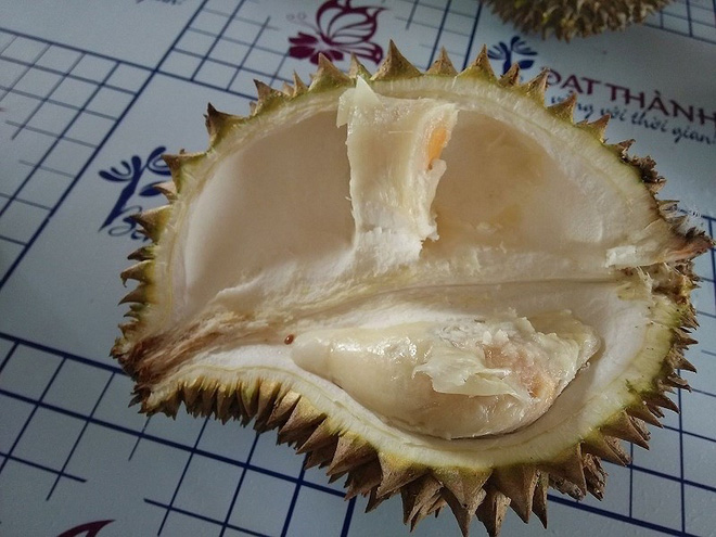 Sầu riêng siêu rẻ 19.000 đồng/kg có ngon như lời đồn?