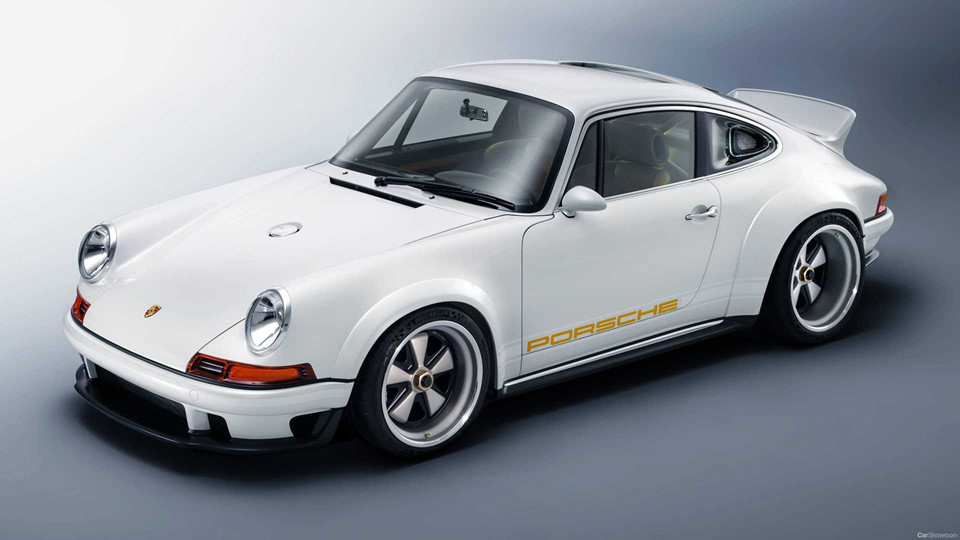 Porsche 911 đời 1990 giá 1,8 triệu USD đắt hơn siêu xe hiện đại