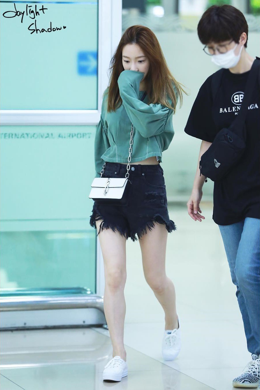 Chiều cao rất mực khiêm tốn nhưng 4 sao nữ Hàn này vẫn sở hữu phong cách thời trang đẹp hút hồn