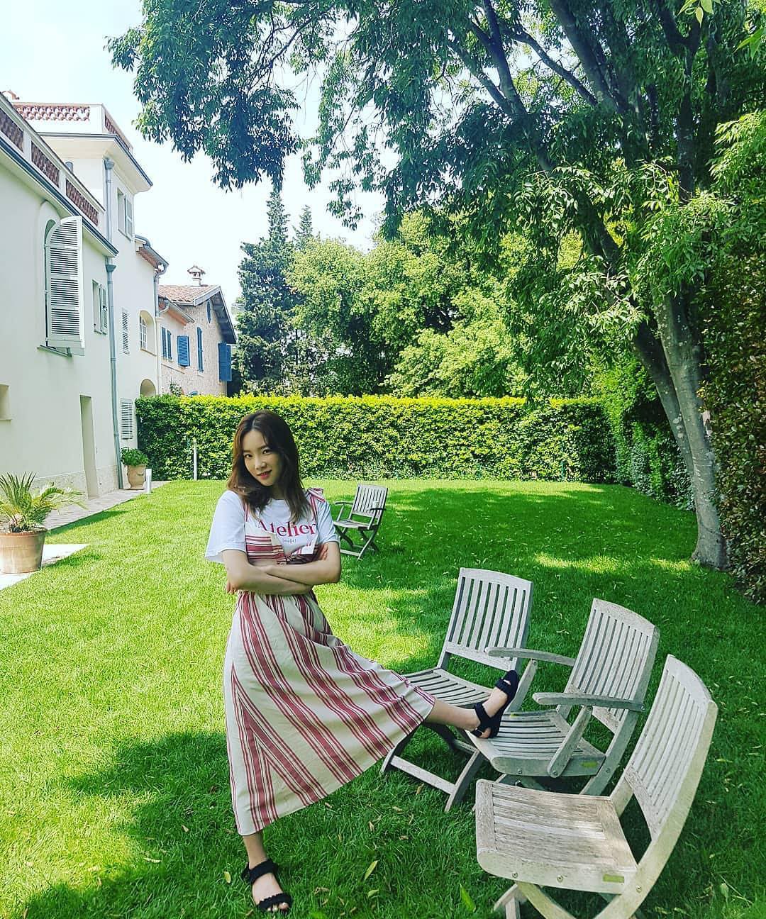 Chiều cao rất mực khiêm tốn nhưng 4 sao nữ Hàn này vẫn sở hữu phong cách thời trang đẹp hút hồn