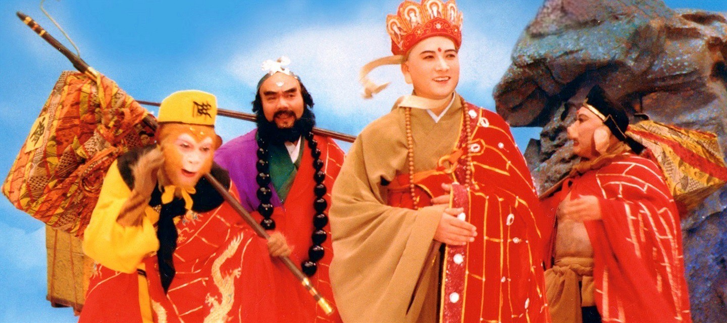 Bà nội 87 tuổi vẫn thích xem Tây Du Ký khiến cư dân mạng phải ôm tim vì quá dễ thương