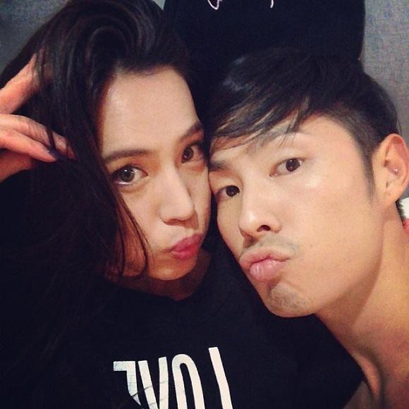 Những cuộc hôn nhân nguội lạnh của sao: Người che đậy bằng vẻ ngoài xa hoa, kẻ bị dồn đến nước tự tử vẫn không chịu thừa nhận