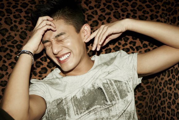 Yoo Ah In: Ảnh đế ngông cuồng độc nhất vô nhị của điện ảnh Hàn và kẻ thứ 3 đặc biệt trong chuyện tình Song - Song