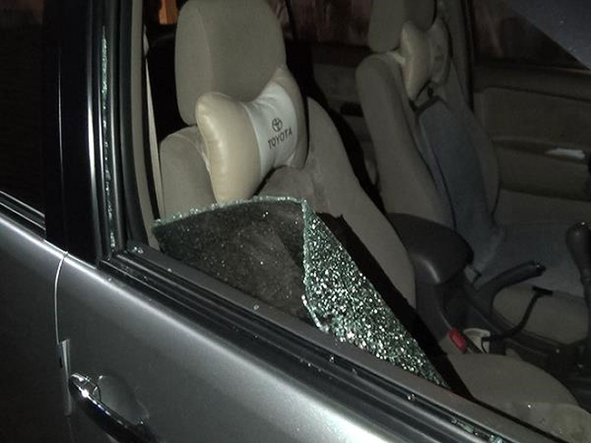 Đập vỡ kính ô tô, lấy 5 tỷ đồng trong nháy mắt