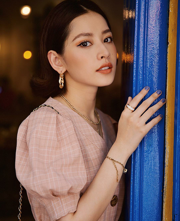 Chọn váy ca rô hợp xu hướng như sao Việt