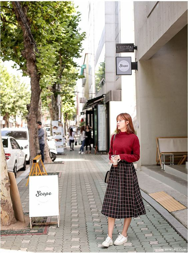 Chọn váy ca rô hợp xu hướng như sao Việt