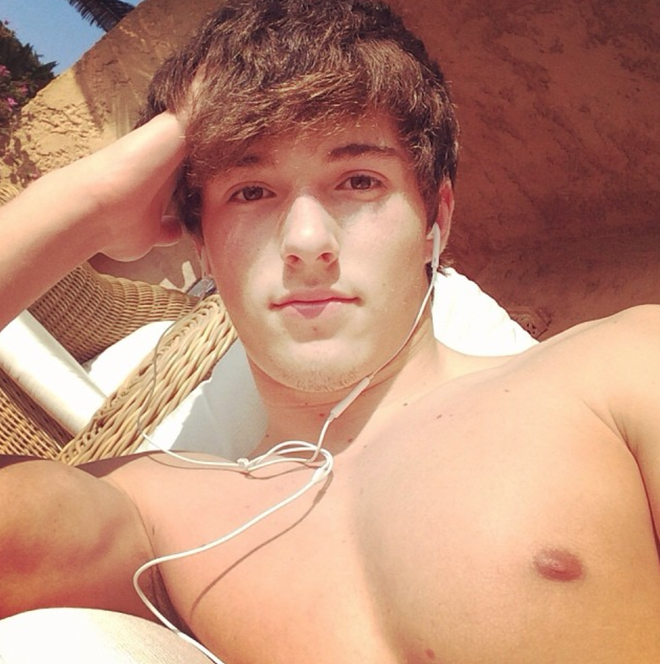 Cực phẩm không ở đâu xa, cực phẩm chính là con trai sinh năm 1996 của HLV Didier Deschamps!