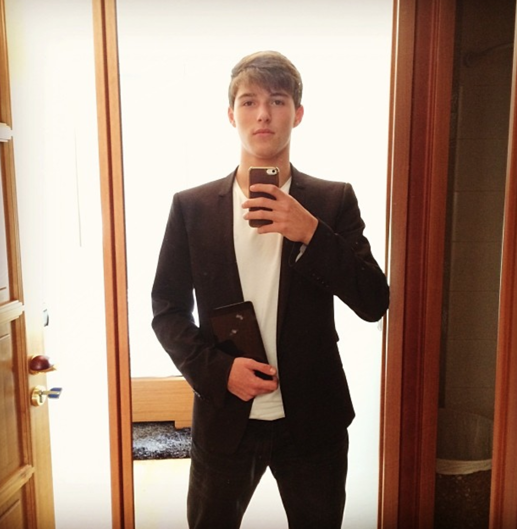 Cực phẩm không ở đâu xa, cực phẩm chính là con trai sinh năm 1996 của HLV Didier Deschamps!