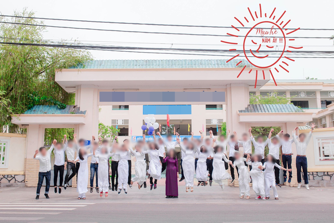 Chụp kỷ yếu lớp 12 đến khi chuẩn bị vào đại học vẫn chưa có ảnh, nam sinh tố nhiếp ảnh gia làm việc thiếu trách nhiệm làm dậy sóng cộng đồng mạng