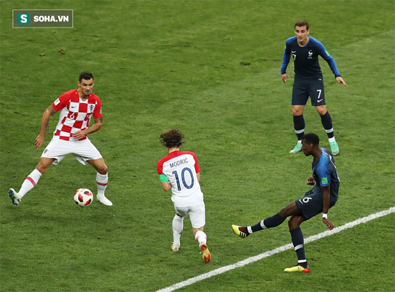 FIFA gạch tên Pogba, đưa cầu thủ chơi tại Trung Quốc vào đội hình tiêu biểu World Cup?