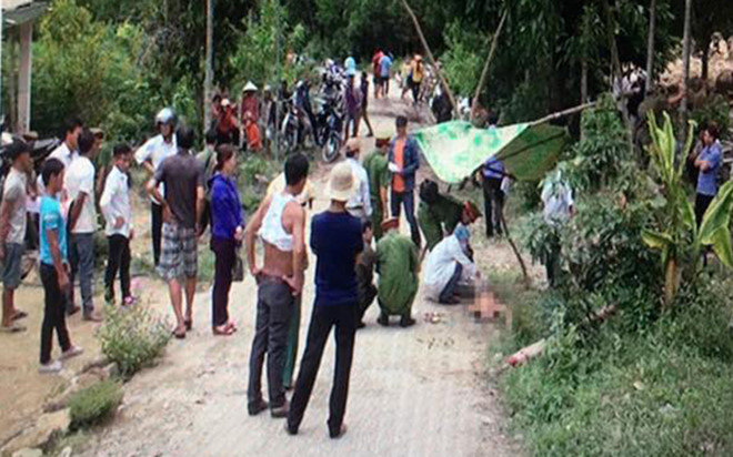 Người cha 2 lần chém chết con thơ bị tạm giữ