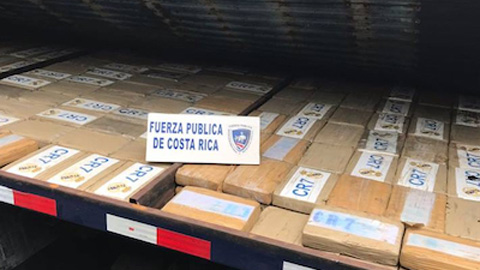 Tìm thấy 270 kg ma túy có nhãn CR7 và logo Real