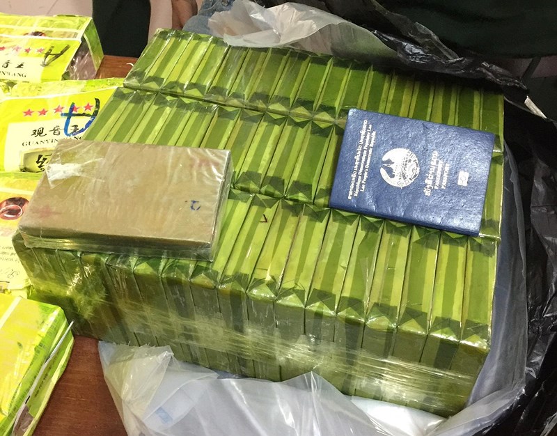 Nhóm đối tượng tuồn 52 bánh heroin vào Việt Nam như thế nào? Nhóm đối tượng tuồn 52 bánh heroin vào Việt Nam như thế nào?