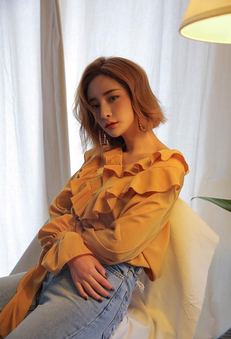 Chẳng cần nâng ngực, chỉ vài trăm nghìn mua chiếc áo kiểu này là vòng 1 nảy nở ngay