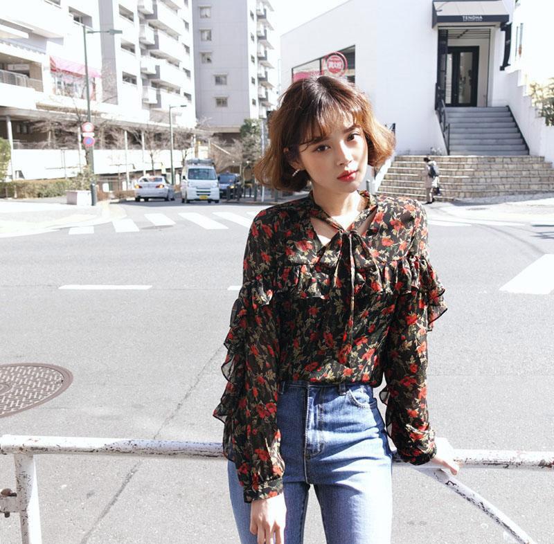 Chẳng cần nâng ngực, chỉ vài trăm nghìn mua chiếc áo kiểu này là vòng 1 nảy nở ngay