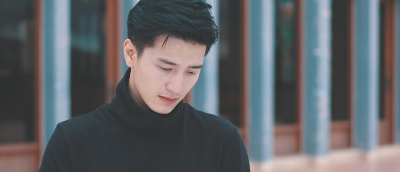 1 năm đường tình đôi ngả, Hoàng Oanh bước lên đỉnh cao danh vọng, Huỳnh Anh trượt dài bên bờ vực sự nghiệp