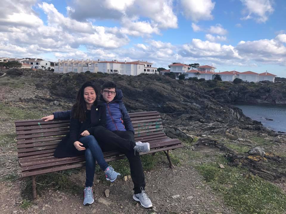 Cô gái trẻ lên tiếng sau khi câu chuyện lương cứng 5 triệu/tháng có thể du học, mua chung cư 1,5 tỷ và đi du lịch gây tranh cãi