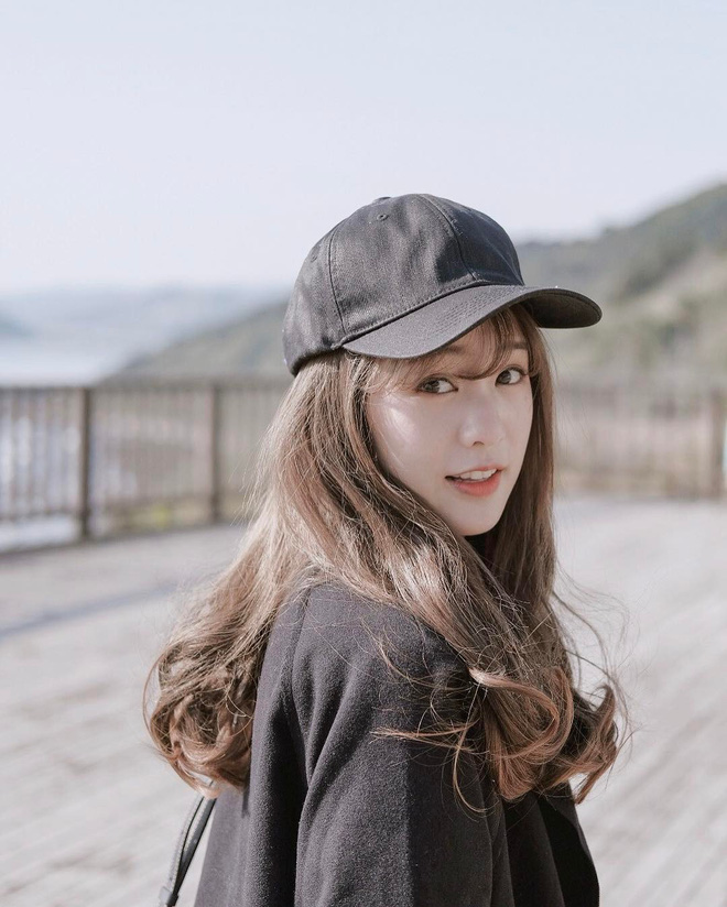 Hotgirl số 1 Thái Lan Pimtha khiến dân tình ghen tỵ vì có người yêu điển trai như Idol