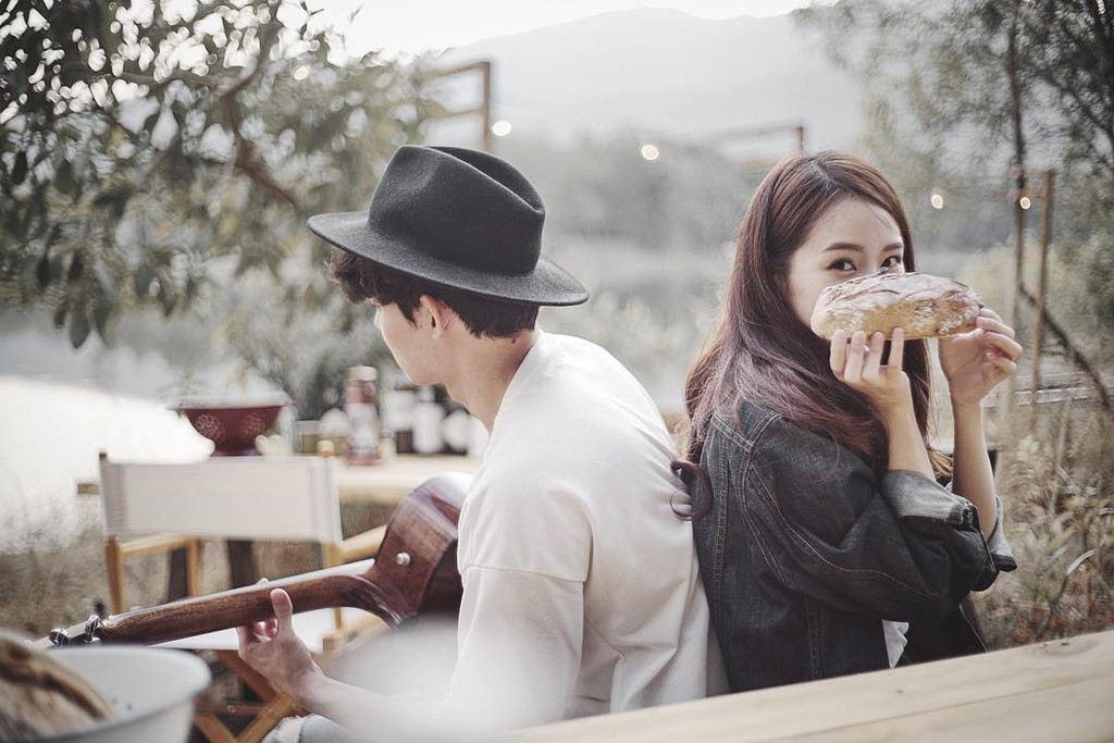 Hotgirl số 1 Thái Lan Pimtha khiến dân tình ghen tỵ vì có người yêu điển trai như Idol