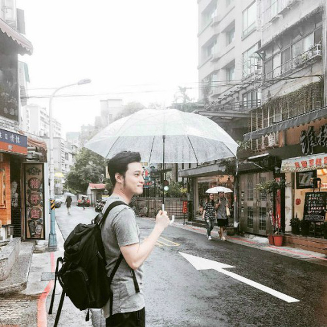 Quang Vinh nói gì trước tin đồn là con đại gia, không phải đi hát vẫn có tiền đi du lịch?