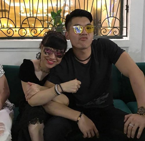 Trước khi kết hôn, chuyện tình của Trương Nam Thành và bà xã hơn tuổi từng gặp không ít ồn ào từ dư luận