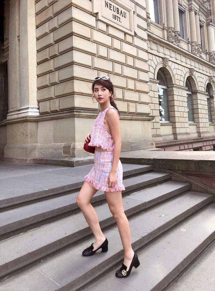 Sao nữ biến hóa như thế nào với váy áo vải tweed?