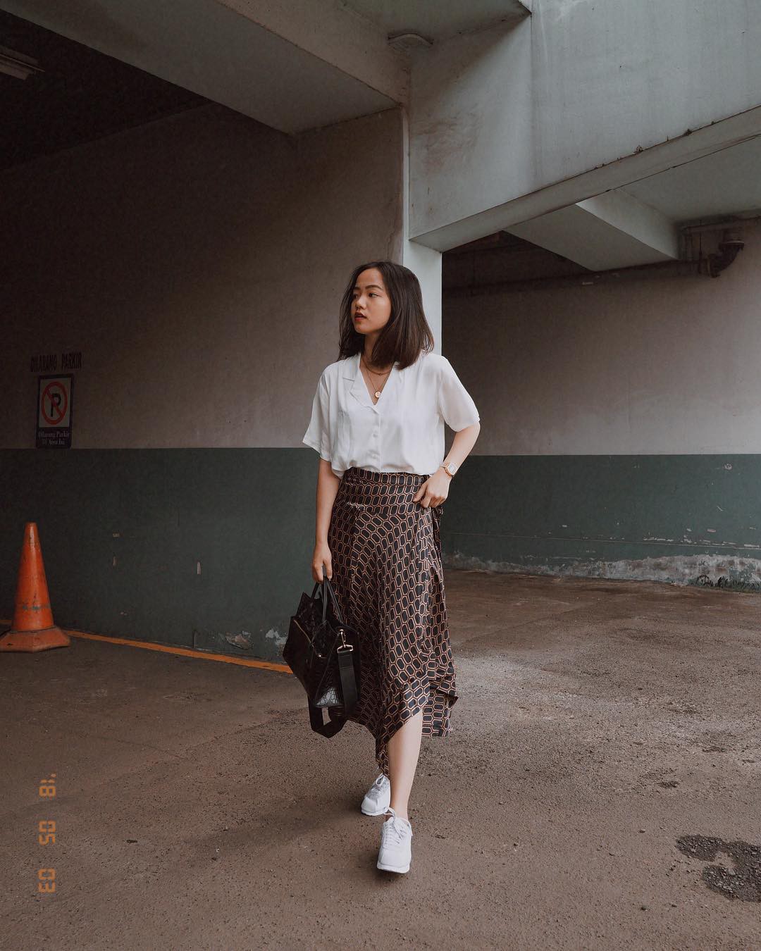Nếu thấy phong cách công sở của mình thật tẻ nhạt thì 4 tips diện đồ này sẽ giúp bạn thêm tự tin và lôi cuốn Nếu thấy phong cách công sở của mình thật tẻ nhạt thì 4 tips diện đồ này sẽ giúp bạn thêm tự tin và lôi cuốn