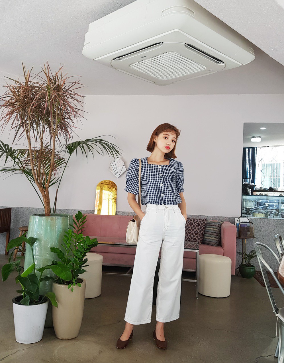 Nếu thấy phong cách công sở của mình thật tẻ nhạt thì 4 tips diện đồ này sẽ giúp bạn thêm tự tin và lôi cuốn