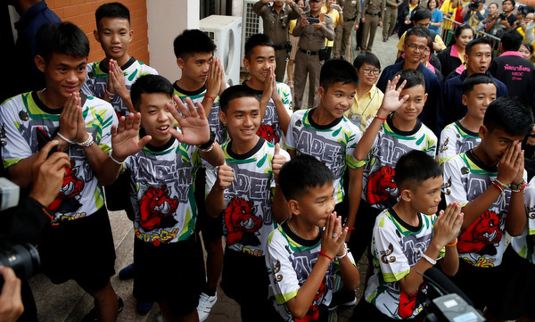 Đội bóng nhí Thái Lan lần đầu chia sẻ về những ngày mắc kẹt trong hang