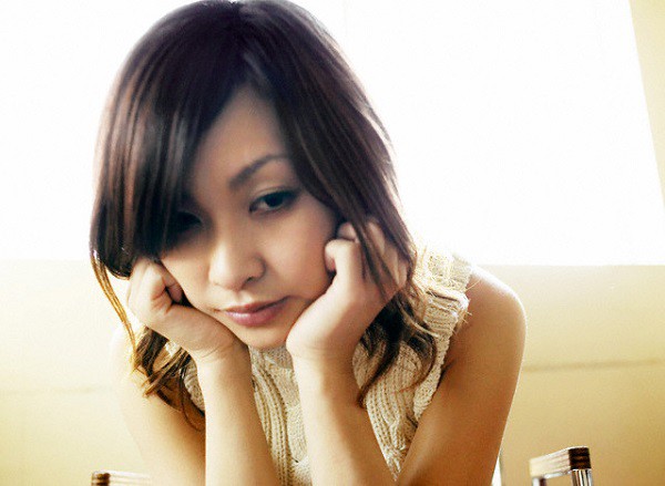 Chịu đựng một mình em chồng thôi tôi đã đủ mệt, giờ lại phải chịu thêm cả người yêu của em nữa nên khổ đủ đường