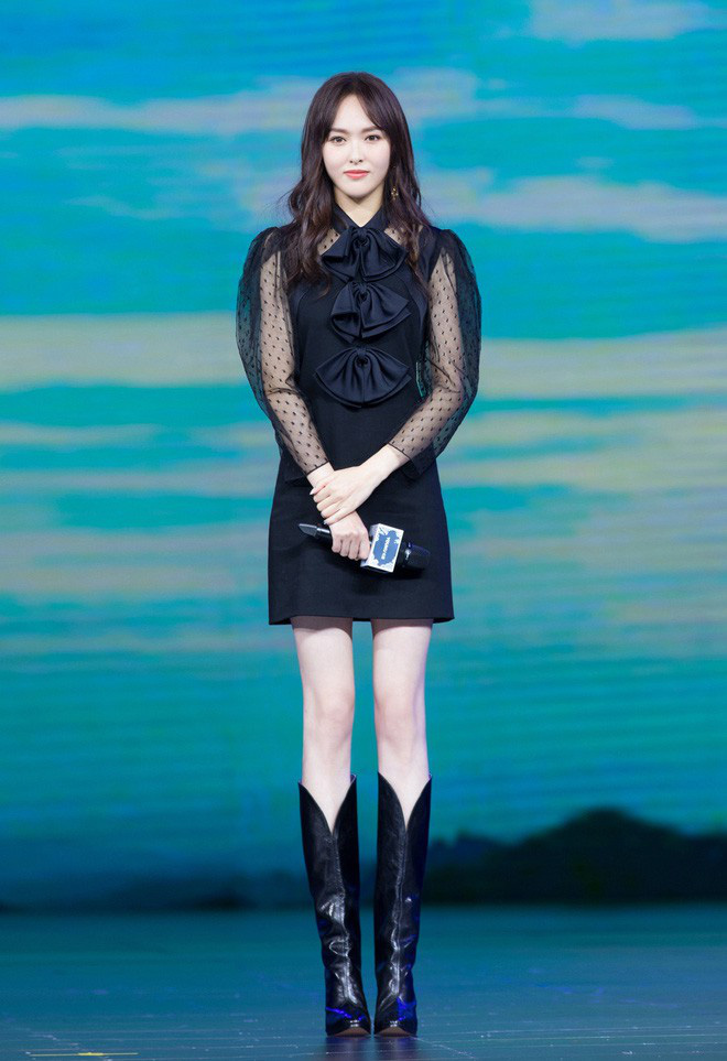 Cứ nói gầy là auto đẹp, nhưng 6 sao nữ này lại lắm pha mặc xấu chỉ vì gầy tong teo