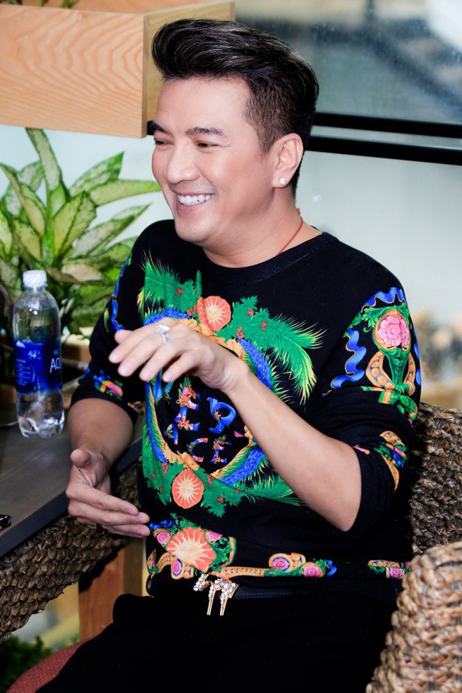 Đàm Vĩnh Hưng nói gì khi Kim Oanh bị chỉ trích ngồi ghế giám khảo Gương Mặt Thân Quen? Đàm Vĩnh Hưng nói gì khi Kim Oanh bị chỉ trích ngồi ghế giám khảo Gương Mặt Thân Quen?