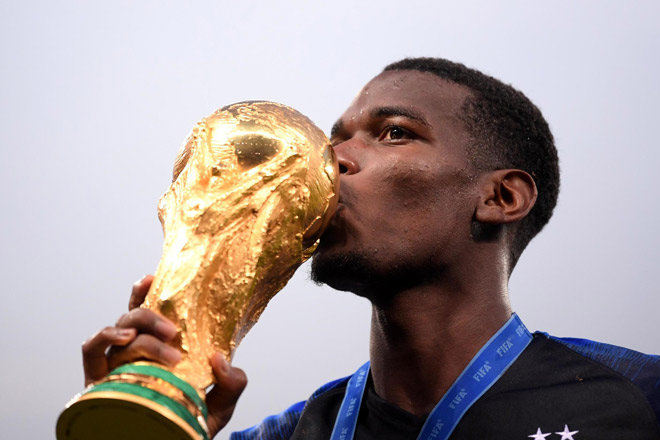 Chấn động bom tấn: Siêu cò phản MU, Pogba tới Juventus phò tá Ronaldo