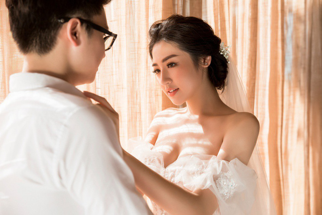 Không còn tiết lộ nhỏ giọt, đây là trọn bộ ảnh cưới ngọt ngào của Á hậu Tú Anh và vị hôn phu