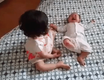 Nghĩ mẹ yêu em trai hơn mình, bé gái 12 tuổi đã nghĩ ra kế hoạch vô cùng kinh khủng