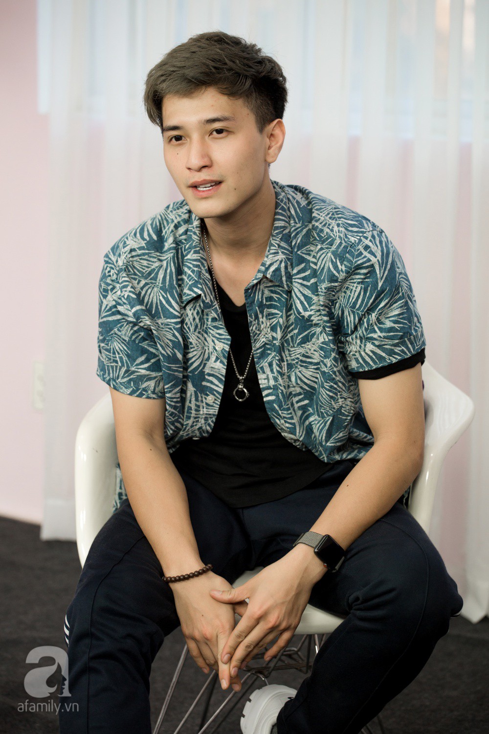 Huỳnh Anh: Tôi thấy phiền và mệt mỏi khi những chuyện quá khứ cứ bị đào bới