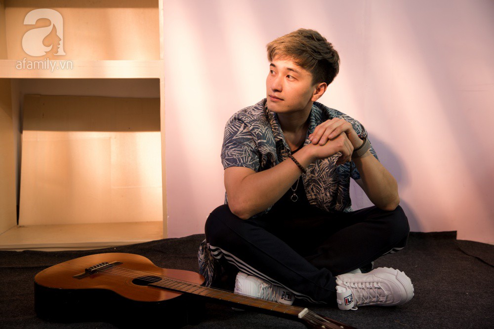 Huỳnh Anh: Tôi thấy phiền và mệt mỏi khi những chuyện quá khứ cứ bị đào bới