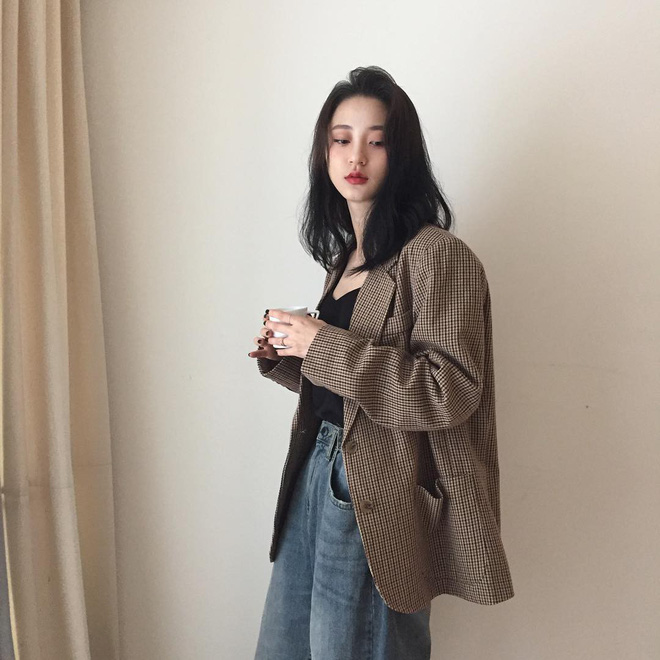 Sở hữu nhan sắc vừa mong manh vừa cá tính, cô nàng 22 tuổi trở thành nàng thơ giới lookbook Hàn Sở hữu nhan sắc vừa mong manh vừa cá tính, cô nàng 22 tuổi trở thành nàng thơ giới lookbook Hàn