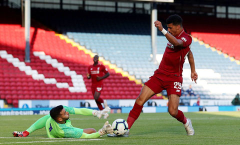 Blackburn 0-2 Liverpool: Sturridge và Markovic mang về chiến thắng cho Liverpool