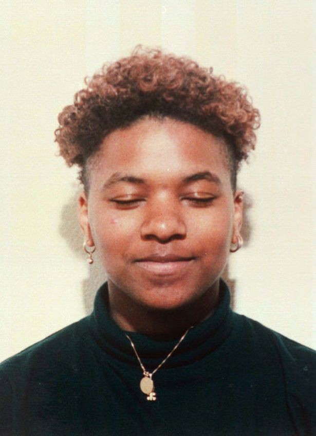 Sharon Carr: Nữ sát thủ trẻ nhất nước Anh và những dòng nhật ký làm cả cảnh sát và công chúng đều bàng hoàng