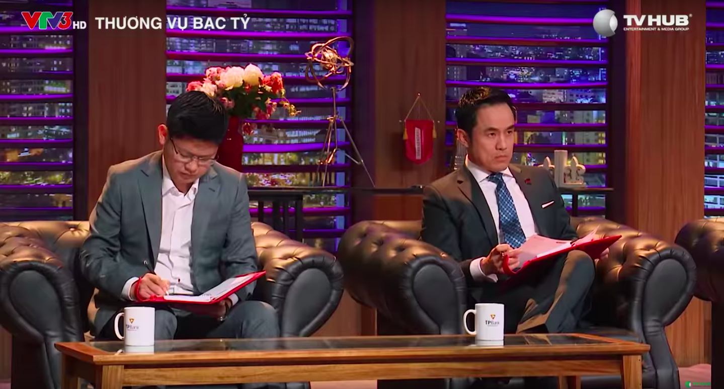 Hai chàng trai 9x gọi được 5 tỷ cho thương hiệu đồng hồ tại Shark Tank tuần này