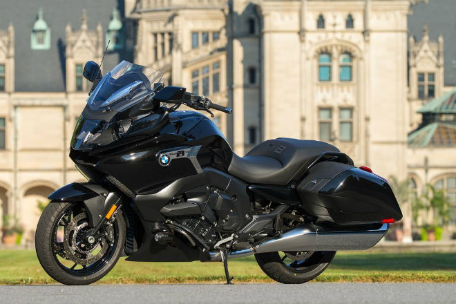 Cận cảnh phi thuyền 2 bánh đắt hơn Camry mới về Việt Nam