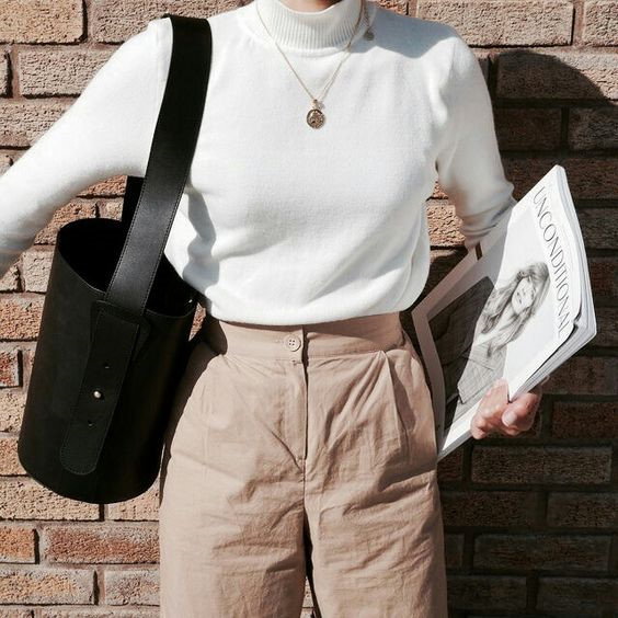 Xu hướng trang sức mới: Vòng cổ mặt đồng xu bí ẩn