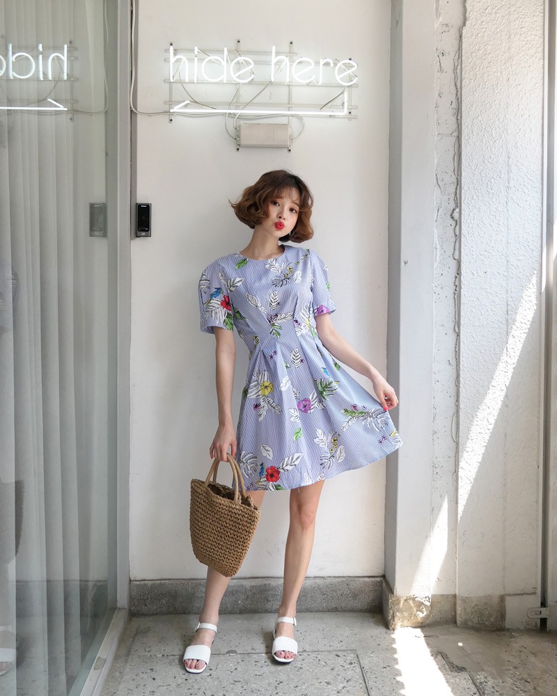 Gợi ý 5 mẫu váy thanh lịch, trang nhã cho các nàng đi dự đám cưới mà không sợ nổi hơn cô dâu