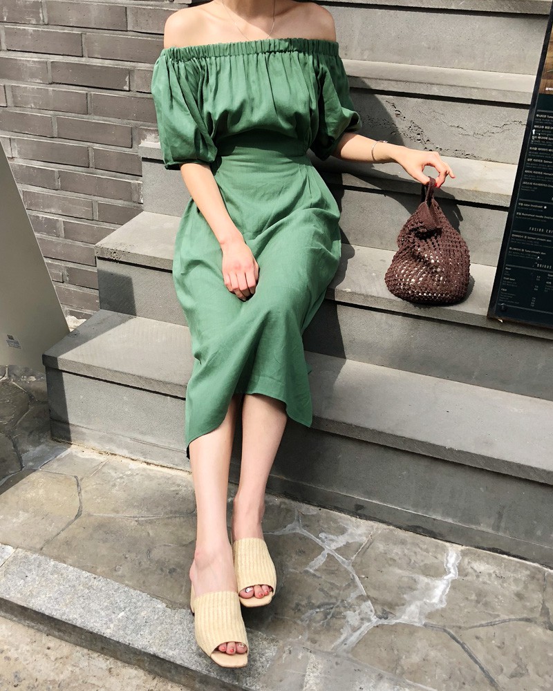 Gợi ý 5 mẫu váy thanh lịch, trang nhã cho các nàng đi dự đám cưới mà không sợ nổi hơn cô dâu