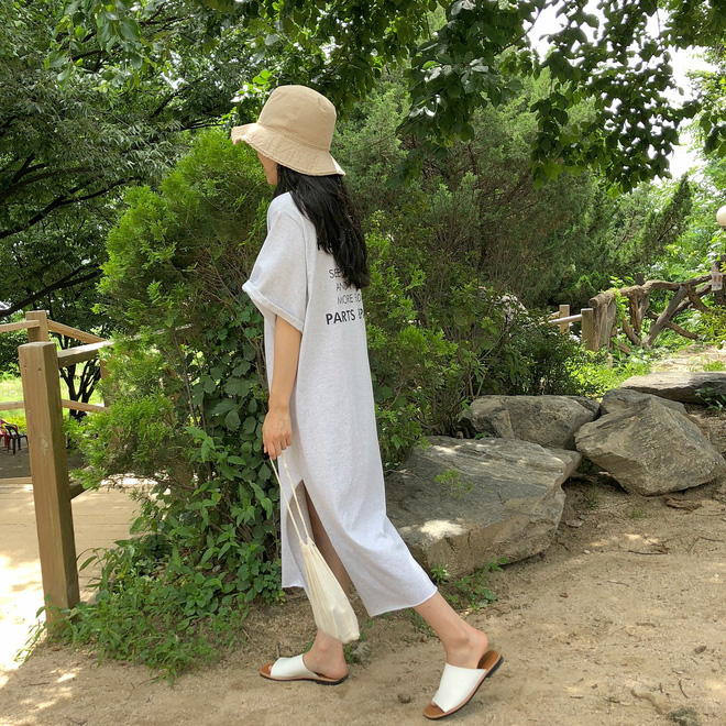 Váy T-shirt: là váy nhưng lại chẳng bánh bèo, mặc vừa xinh vừa hợp mọi dáng người Váy T-shirt: là váy nhưng lại chẳng bánh bèo, mặc vừa xinh vừa hợp mọi dáng người