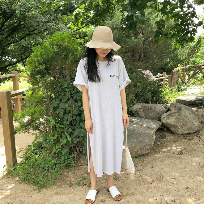 Váy T-shirt: là váy nhưng lại chẳng bánh bèo, mặc vừa xinh vừa hợp mọi dáng người Váy T-shirt: là váy nhưng lại chẳng bánh bèo, mặc vừa xinh vừa hợp mọi dáng người