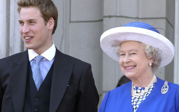 Hoàng tử William bắt đầu được đào tạo để trở thành Nhà vua nước Anh