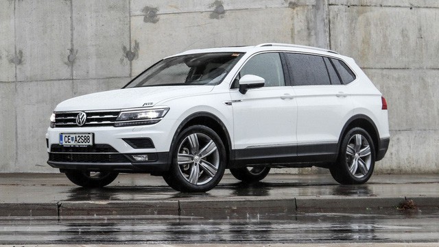 Xe 7 chỗ đua tranh ra mắt khách Việt, đa dạng từ giá rẻ đến cả tỷ đồng