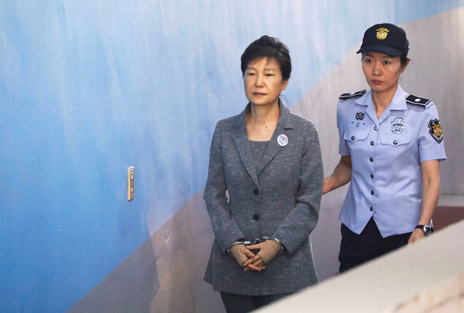 Cựu Tổng thống Hàn Quốc Park Geun-hye lãnh thêm 8 năm tù